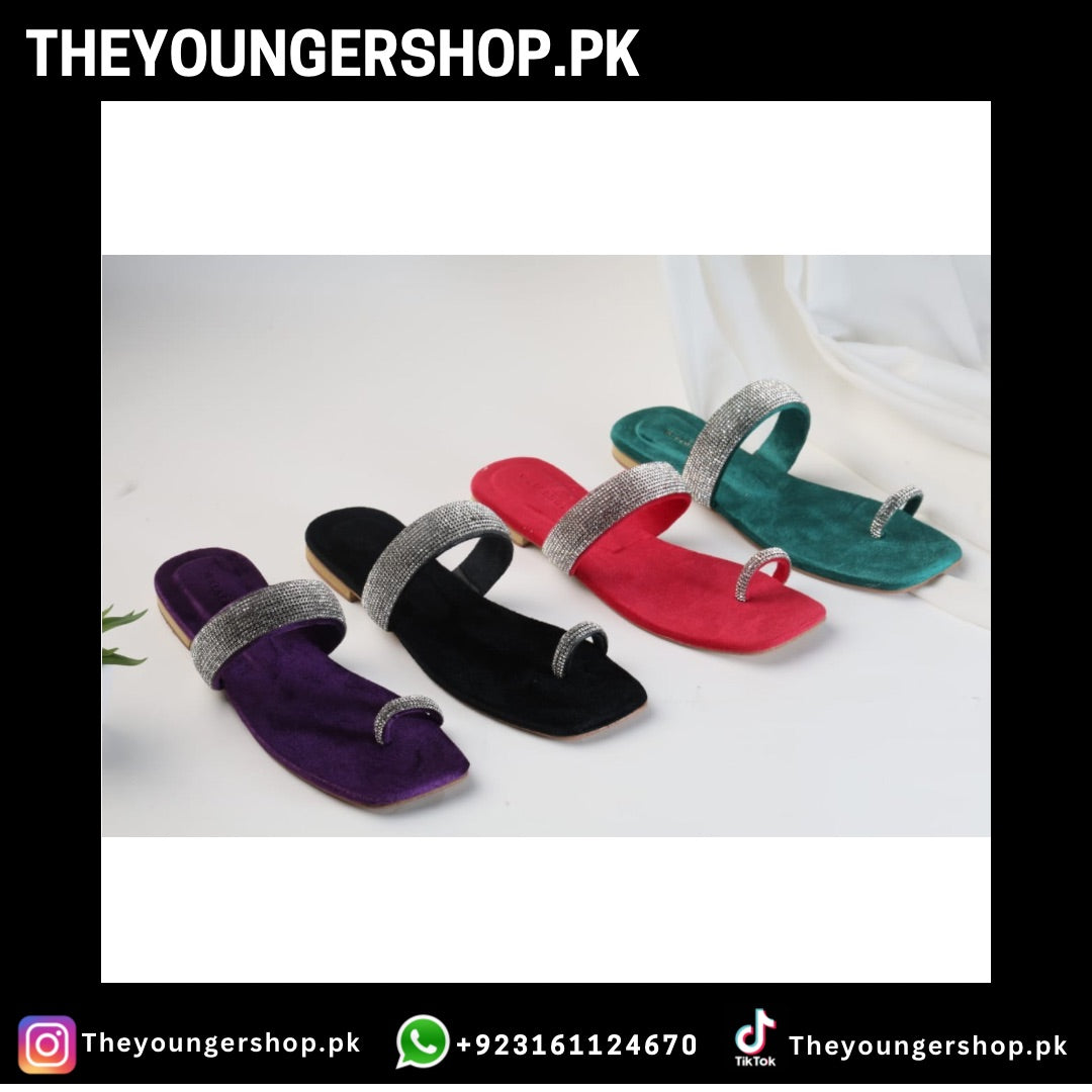 THEYOUNGERSHOP WOMEN'S MASH STRAP SLIPPERS - BLACK - THEYOUNGERSHOP.PK