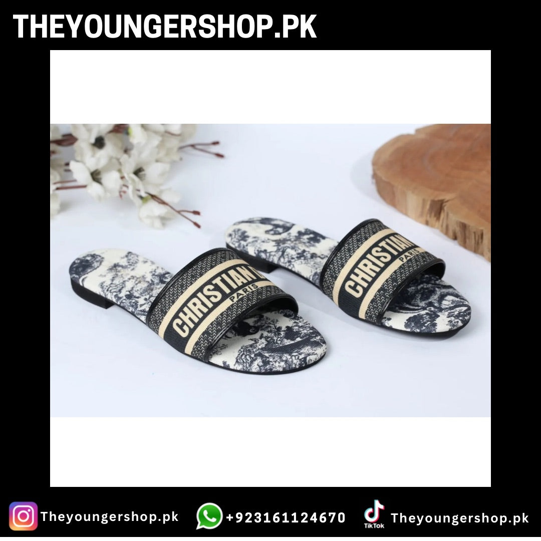 THEYOUNGERSHOP CD CASUAL SLIDES - BLACK